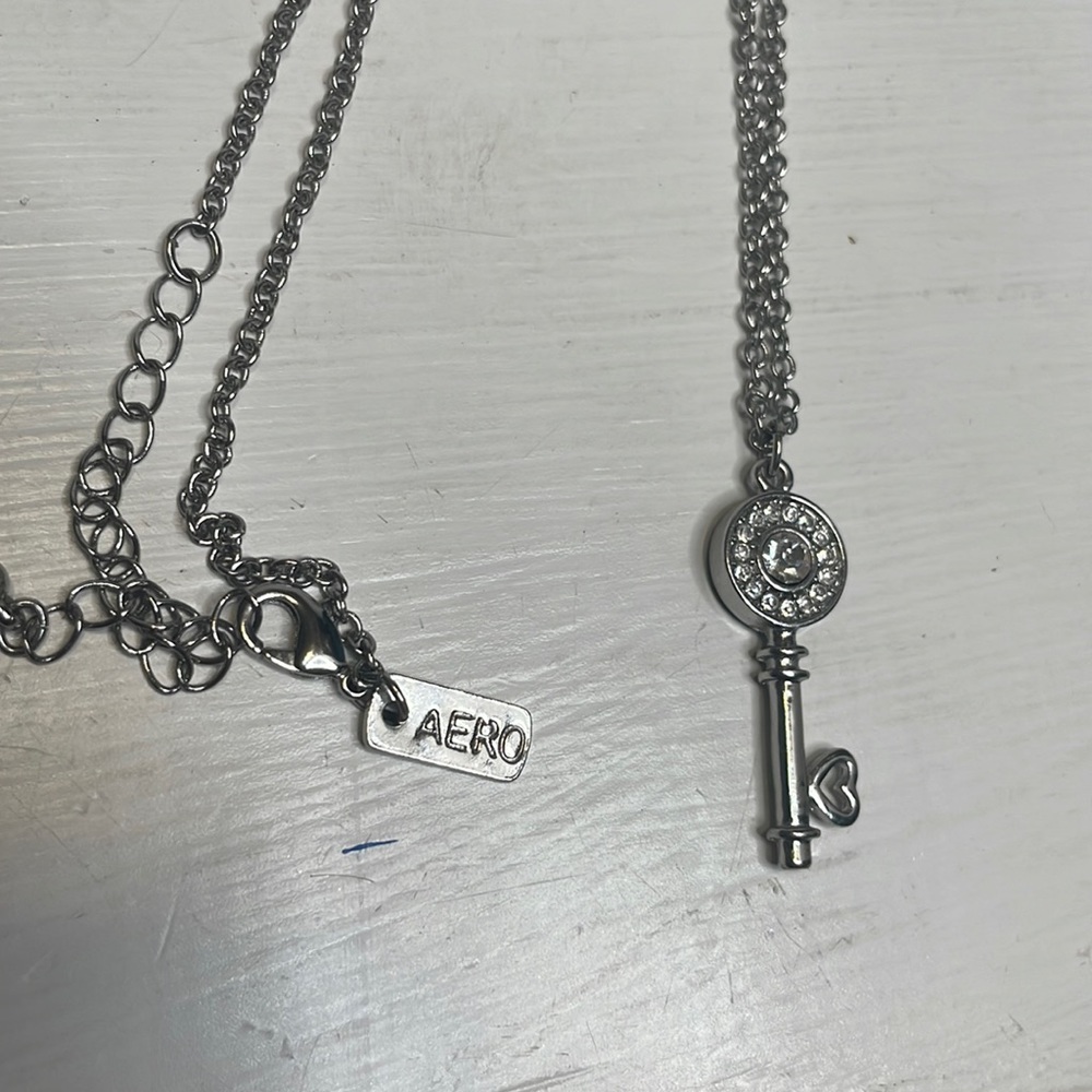 Key necklace - Picture 3 of 3